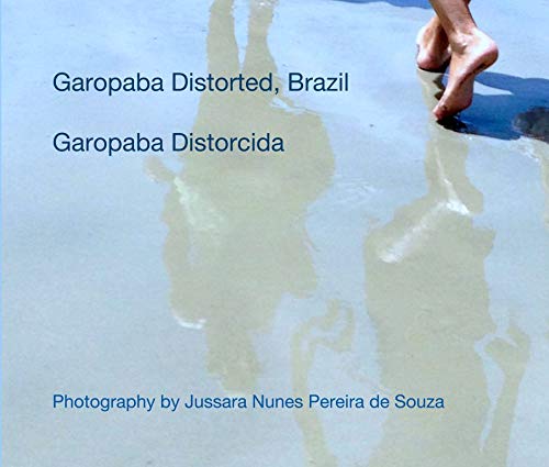 Ler Garopaba Distorted, Brazil Garopaba Distorcida, do autor Ju Pereira